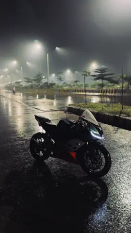 Rynox 🥺🤍 Eyes 🥹✨ #r15v3 #bike #indo #indonesian #bikersheadquarter 