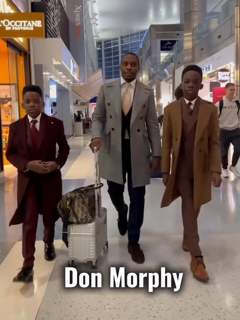 Traveling 🧳 in style this fall and winter. Get with us to design your custom overcoat and travel like a Don. ✈️ #fall #winter #overcoat #donmorphy #wintercoat 