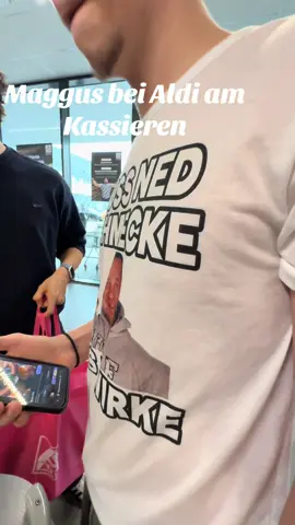 „Das ist aber süß jetzt“~The German Beast#Gym#markusrühl #Aldi#bodybuilding 