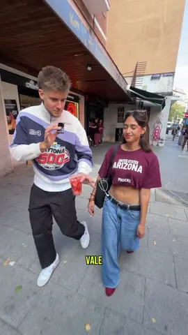 Publi. Retazo probando el nuevo Fresamisú de la gente de @La fresería 