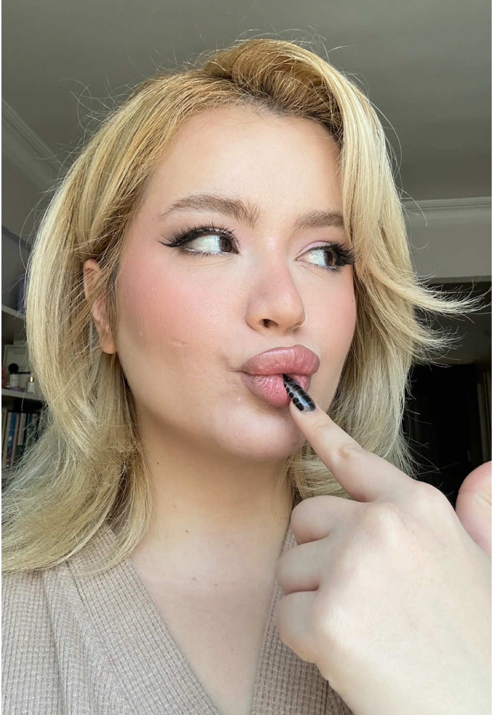 Şöyle bayıldığım bir makyaj bırakıyorum sizeee #makeup #makyajvideoları #makyaj #makeuptutorial #makeupartist 