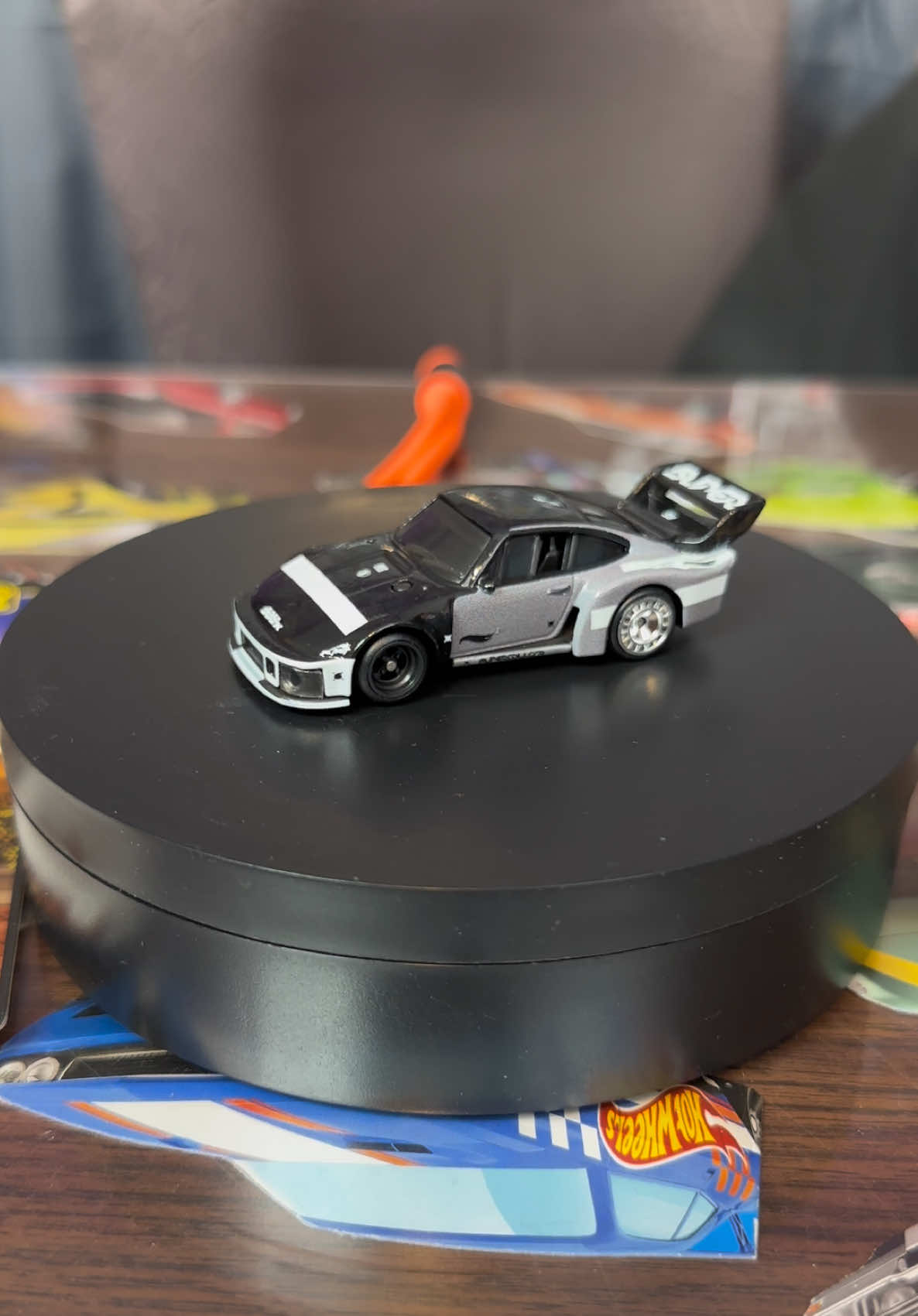 Hot Wheels Premium Boulevard Porsche 935 Diecast car on Rotator Display #hotwheels #diecast #toycar #hotwheelscollector #hotwheelsaddict