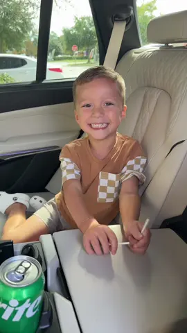 LIKE why would they do my baby like that? Shoutout to Lisa at choppers for fixing it ❤️