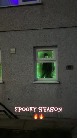 I LOVE HALLOWEEN 🎃 #spookyseason #fypシ゚viral🖤tiktok #autumvibe🍂🍁🍁🥭 #halloweenlook #justsaying😘👌 