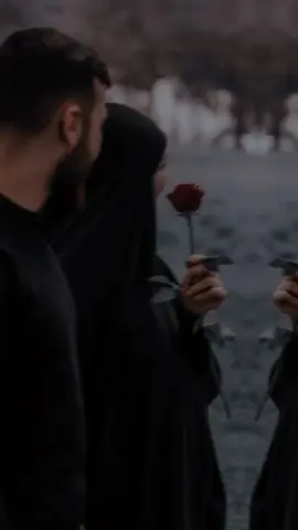 الــدنــيــا عـم تـشـتـي😍❤ وقـلـبـي مـع صـوت الـمـطـر عـم يـدعـيـلـك🥺🤲❤#حب 