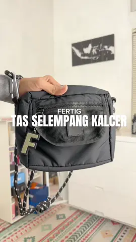 Slingbag mini Kalcerr siap bawa kemana mana #tasselempang #taskalcer #slingbag #slingbagmini 