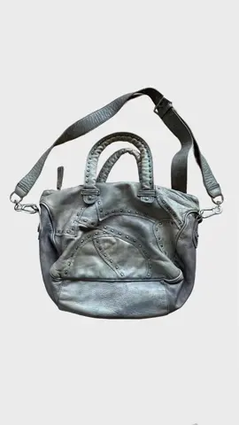 NEW DROP THIS SUNDAY - 18:00 CET #itgirl #2010s #fyp #winterfashion #winterjacket 