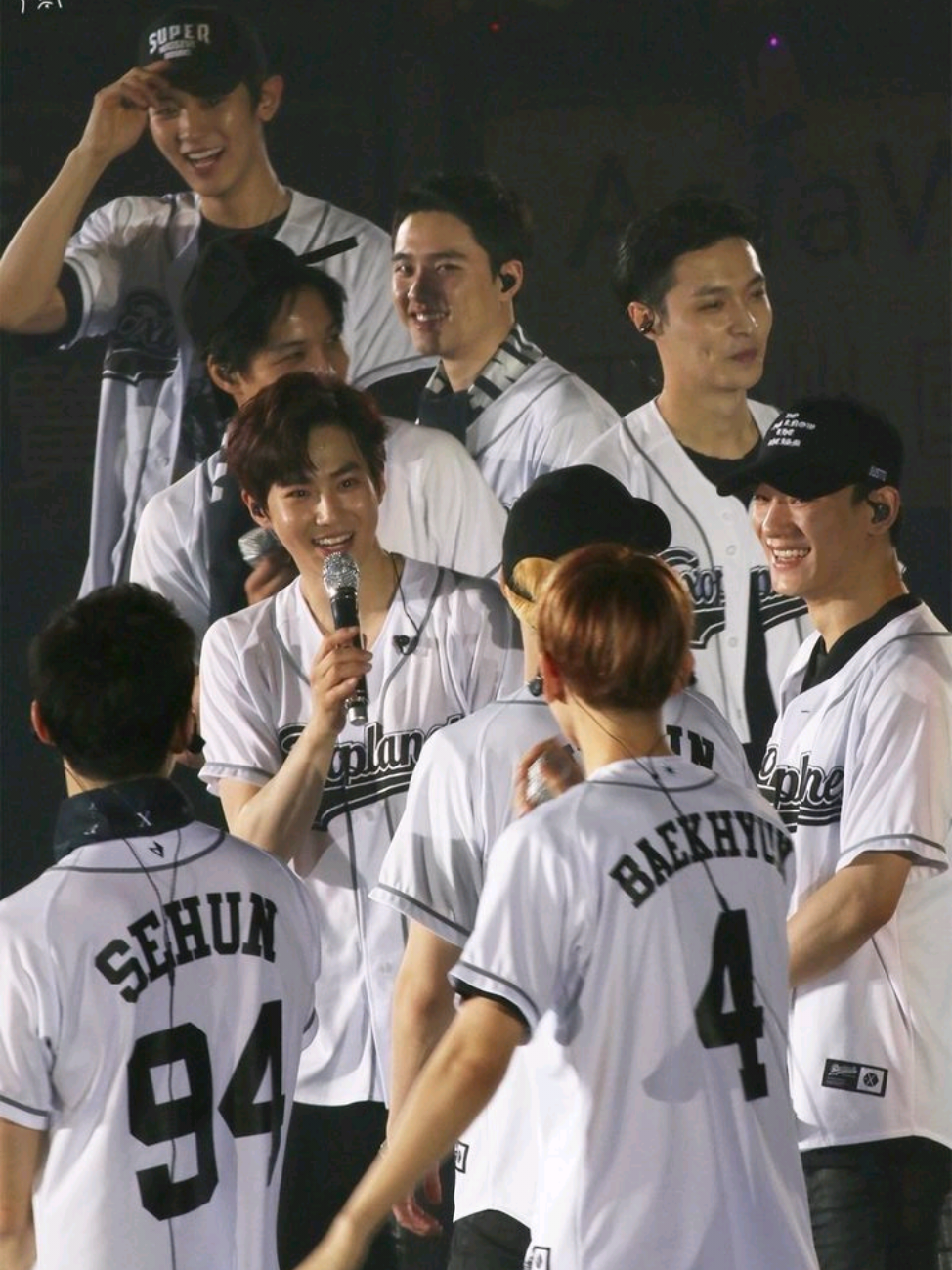 @EXO  IS NINE ❤️. #weareoneexo 