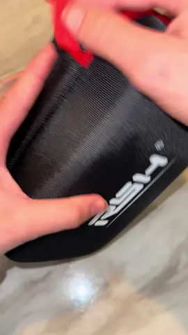 Potente batería de 15mil de potencia #paratiiiiiiiiiiiiiiiiiiiiiiiiiiiiiii #toyota #4runer #viraltiktok 