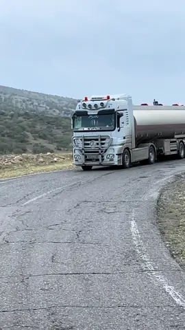 #ماشاءالله_تبارك_الله #الشعب_الصيني_ماله_حل😂😂 #شاحينات_مرسيدس_بنز🇩🇪 #foryou @𝚂𝙼𝙰 𝙸𝚁𝙰𝚀𝙴🇮🇶⚜️ 