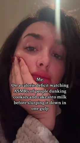 Why is it that I be starving on a calorie deficit and cause myself this extra trauma #chocoholic #caloriedeficitgirls #mealprep #fyp #helpme 