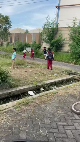 tak buyarno ae rek ojok nang kene lanjut nang mburi😭😂