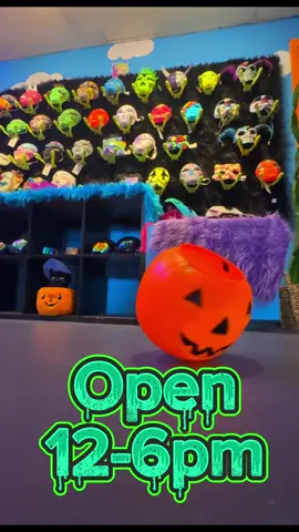 Come hang with ussssss