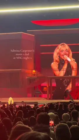 Sabrinaaaauurr #sabrinacarpenter #msg #wholesome #fyp 