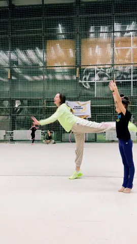 Красивый переворот? #rhythmicgymnastics #гибкость #акробатика #rg #yalosgymnastics 