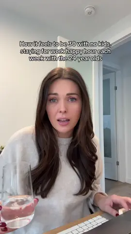 Thirsty Thursday? I’m in 🔥#childlessmillennial #rhoslc #corporategirlies 