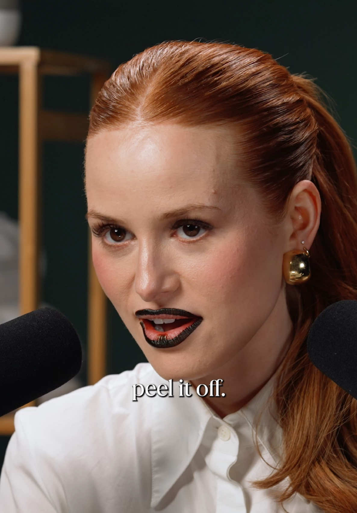 Feeling so blessed we got to witness @Madelaine Petsch peel her @SACHEU Beauty US lip stain off in one go 🙏🙏