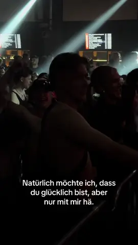 Manchmal wünsch ich dir alles Glück der Welt — aber tief in mir hoff ich, dass du’s nur bei mir findest.🖤 Markier die Person, bei der du dich wirklich frei fühlst.✨ #techno #rave #deepvibes #kobosil #ravelove        