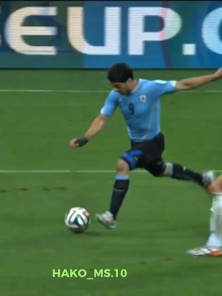 Edited by مصباح عبدالحق  من أروع مباريات كأس العالم 2014 انجلترا 🆚 الاوروغواي  في قمة دور مجموعات كأس العالم   #england #uruguay  #WorldCup2014 #cavani #suarez 