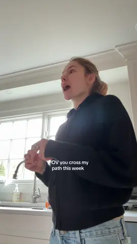 Please take a seat #lilyallen #westendgirl 