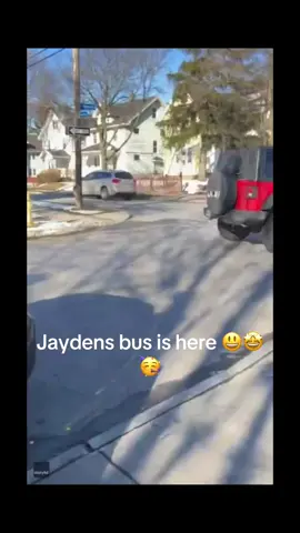 Jaydens bus is here #fyp  (credit to Raymond Gonzalez via Storyful for the video)