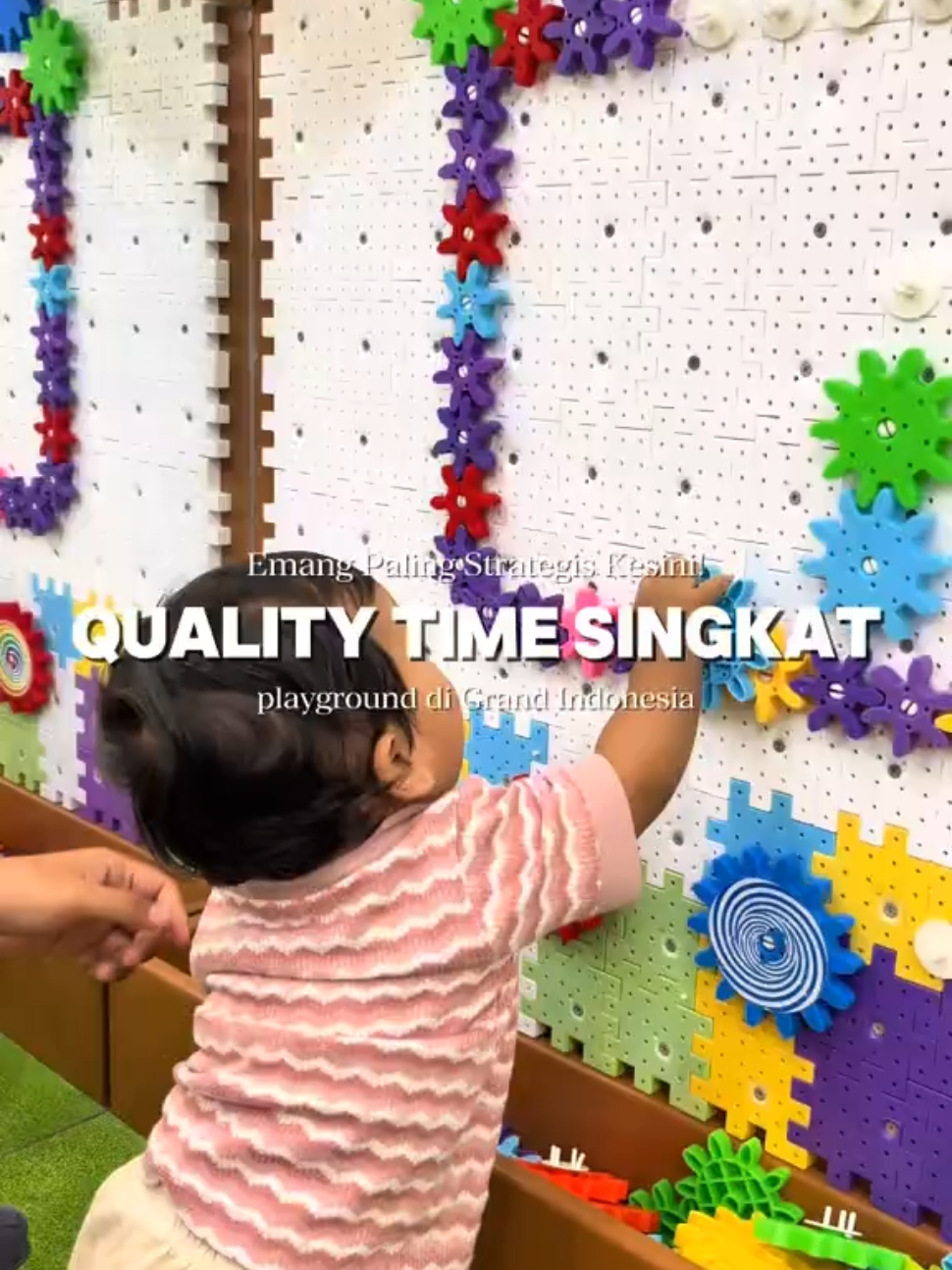 Quality time singkat di Playground bareng bocil! Sekalian deh mau kasih tau jugaa, ada hotel budget di deket Grand Indonesia yang oke bangett. Cek details di video yaa 😉 #RedTravelers #BukaSemuaPintu #RedDoorz #hotelbudgetjakarta #fyp 