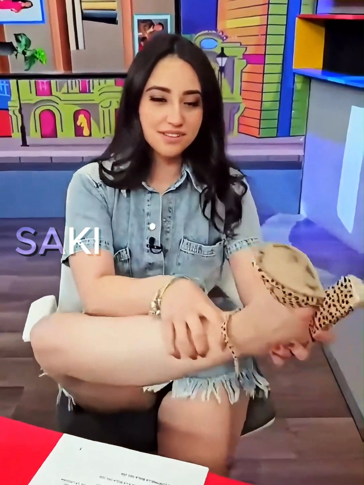 Tanya Burak #tanyaburak #descuido #piernas #cuerpazo