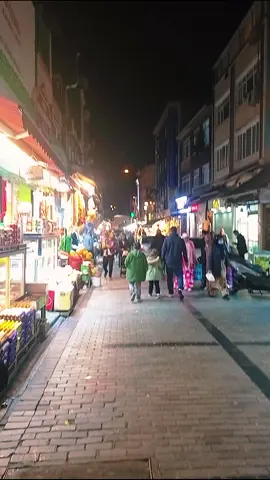 كنت مفكره الحياه بالغربه سهله لحد ما اكتشفت انه زوجي نظر عيني يا اللي مسهل علي كل شيء الله يسهل عليك كل صعب ويسعدك اضعاف ما أسعدتني 🫂🫀💍#مجرد________ذووووووق🎶🎵💞 #💞 #🥺 