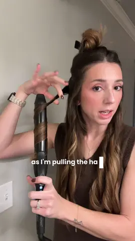 How i curl my hair—the long version 😇 #hairtutorial #loosecurls #hairstylistsoftiktok @Bio Ionic 