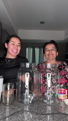 ```plaintext competencia de aguas #humor #bromas #comedia #pareja #fblifestyle #diversión #risas #aguas ```