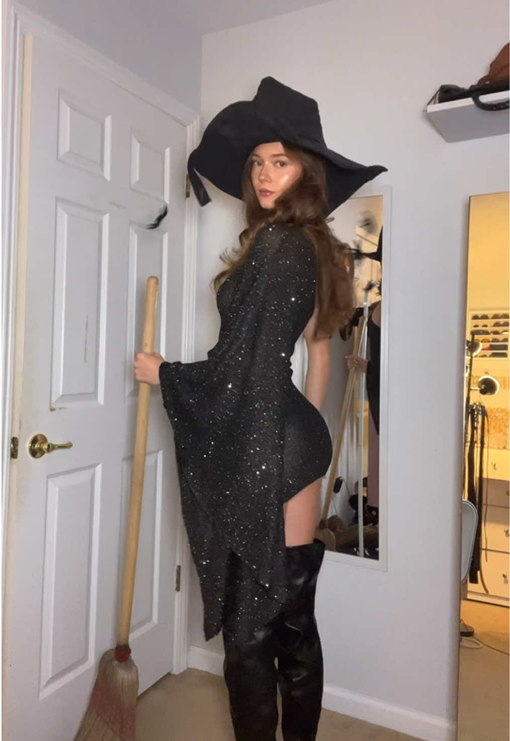I love how this turned out ✨🧙🏻‍♀️ #transition #costume #halloweentransition #witch