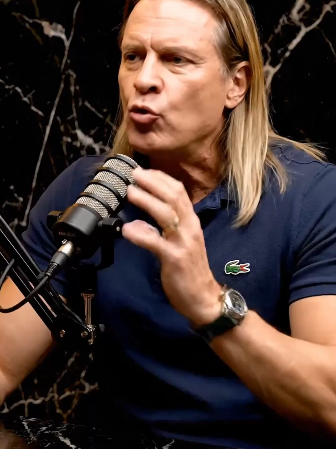 O RH está deixando de contratar pessoas tatuadas