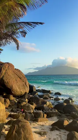 So excited to be back in the Seychelles! More vids to come 🇸🇨🗺️ #seychelles #holidays #sunsetlover #travel 