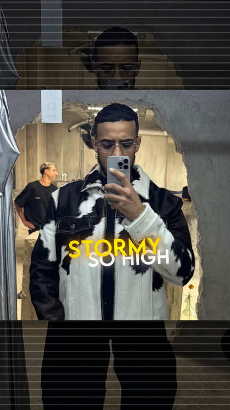 ❖💿 𝗦𝗼𝗻𝗴 : So high 🧝🏻 𝗔𝗿𝘁𝗶𝘀𝘁𝗲 : @STORMY  • • • 🤍 - 𝐓𝐚𝐠𝐬 : #fyp #lyrics #lyricsedit #viraledit  • © 2025 LYR SPIDER | COPYRIGHT RESERVED