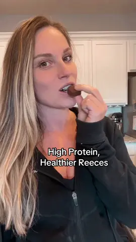 High protein Reese’s! Settle the debate! #highprotein #protein #proteinrecipes #proteinsnack 