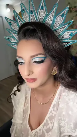 ❤️ ✨ „Albastrul care te face să nu mai poți privi în altă parte.” 📍#BlueMakeup #GlamLook #MakeupArtist #MonetizedCreator #glow @Nicoleta Radu 