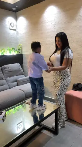 اخوك محدش يشغلة 😜🙄#زيزو_و_الجمل🐪 