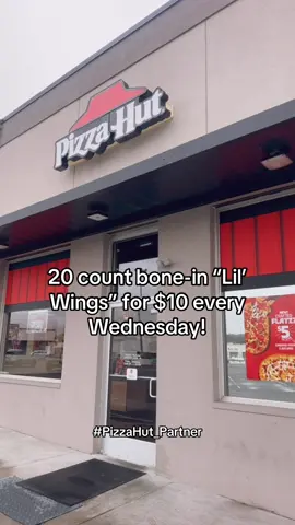 @Pizza Hut for the win this Wednesday! #pizzahut_partner #dailydeals #pizzahut #wings #MomsofTikTok 
