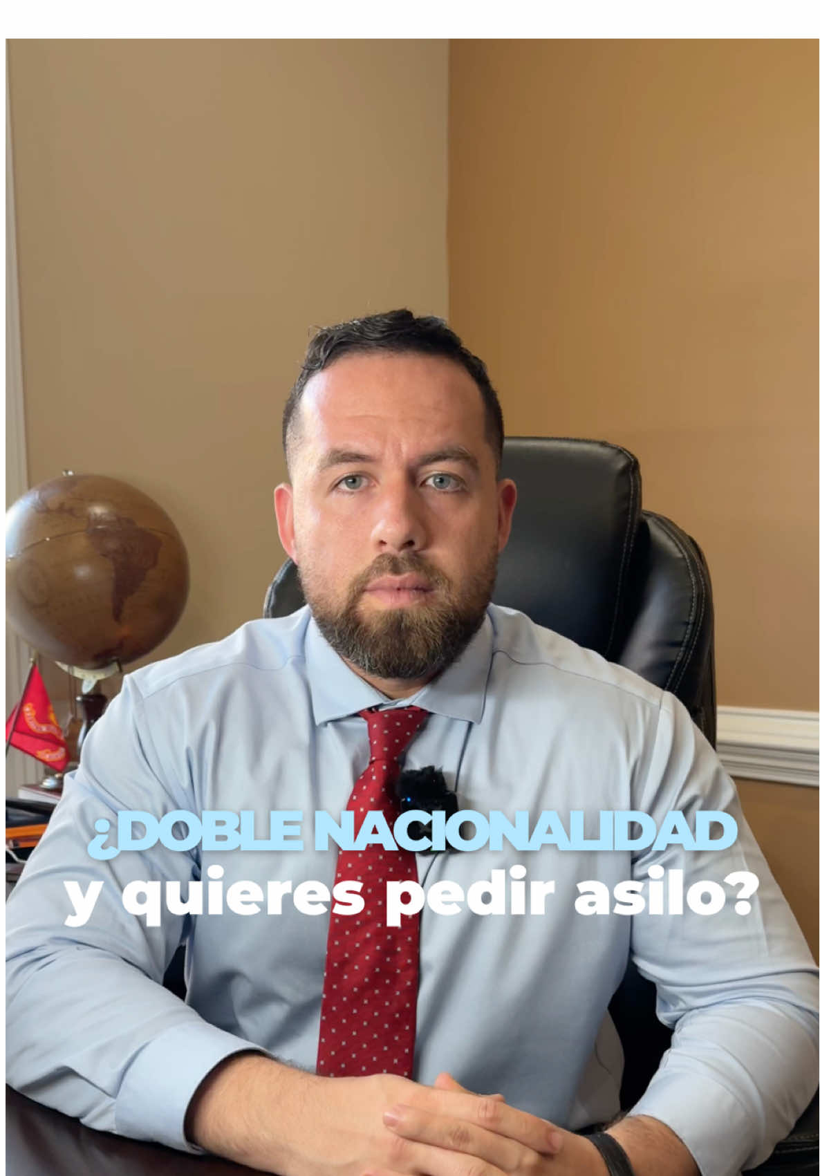 🌎 ¿Tienes doble nacionalidad y quieres pedir asilo en EE.UU.? ⚠️ Estos casos son más complejos, porque debes demostrar que no puedes regresar a ninguno de los dos países.   👀 Si entraste con ESTA o pasaporte europeo, tu caso podría ir directo a la corte. Pero si tu pareja no tiene doble nacionalidad, a veces se puede manejar el caso con ella como aplicante principal.   📍 En algunos lugares como Nueva York (Segundo Circuito), la ley es más favorable para estos casos. Consulta con un abogado de inmigración para analizar tu situación. 📲 Pereira Law Firm | (678) 906-8877 #AsiloUSA #InmigraciónUSA #DobleNacionalidad #DefensaMigratoria #PereiraLawFirm 