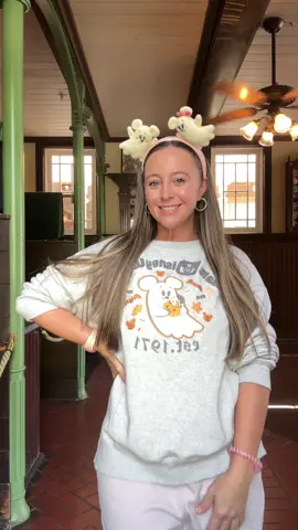 A comfy Halloween OOTD 💖  @Disney Style @Disney Store @Disney Parks  #halloween #disney #disneyparks #disneystyle #disneystore 