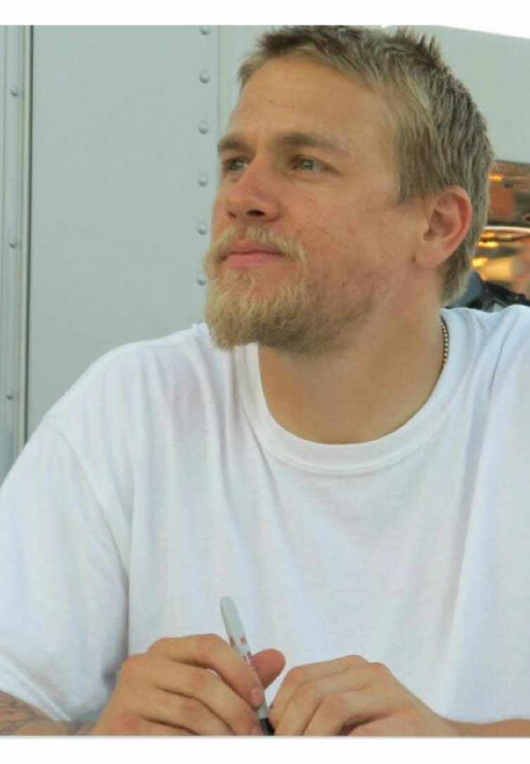 He is so beautiful that it hurts 😩 #charliehunnam #charliehunnamedit #fyp #xybca #jaxteller 