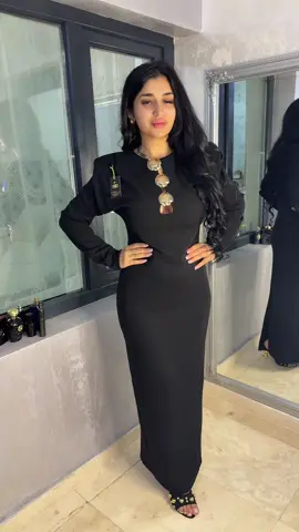 Rochița 250 lei @Izel Couture #melekcoffepub 