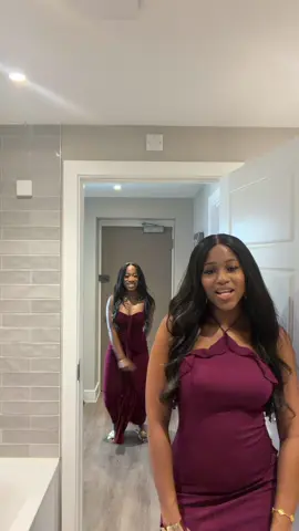 Wanted to do an OOTD and she couldn’t be serious @Marian💋 #sister #OOTD #weddingguestdress #fashionnova #fyp 