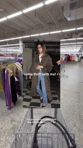 Come thrift with me to recreate a fall Hailey Bieber outfit on a budget 🍁🫶🏼 #thriftwithme #thrifthaul #haileybieber #fallfashion #outfitinspo 