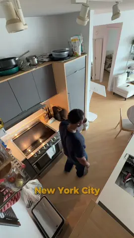 #KlarnaPartner NYC weeks are busy, but @Klarna makes it easy to upgrade without slowing down. Download the Klarna app and sign up for the Card today.  #productivity #nyc #weekinmylife #dayinmylife 