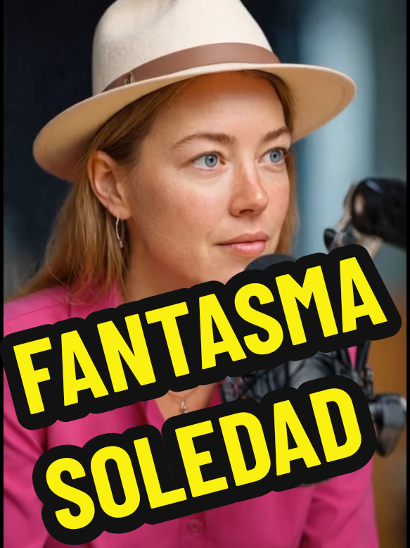 El Fantasma de la Soledad Elegida Dejar de huir de tu silencio es el primer paso para encontrar tu propósito. La soledad no es un castigo, es una cita contigo mismo. ¿Qué descubriste la última vez que te desconectaste del mundo? 🤍 #soledad #introspeccion #proposito #crecimientopersonal #pazmental 