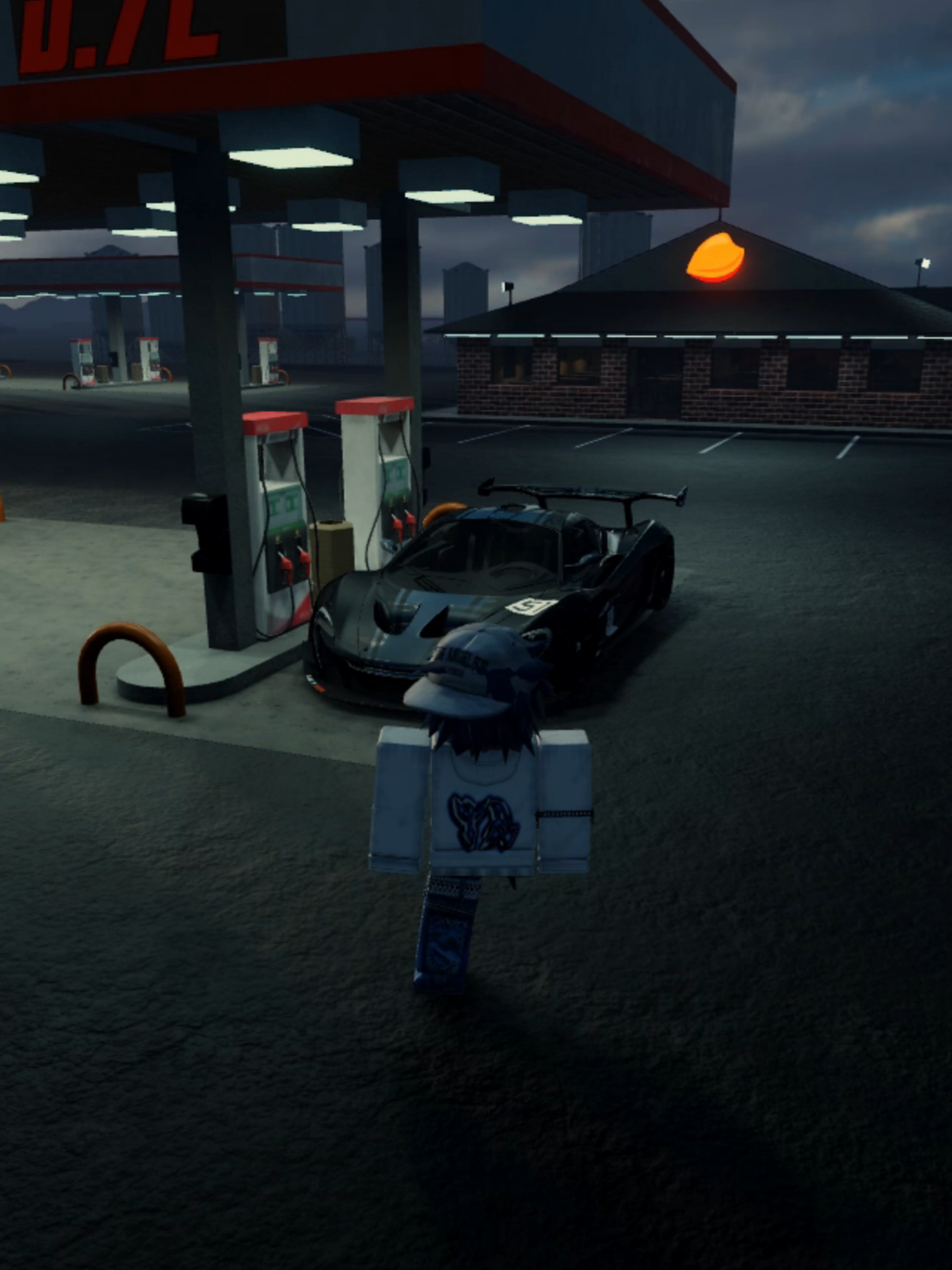 Qual vocês preferem? #robloxx #robloxfyp #midnightchasersroblox #robloxcar #robloxedits