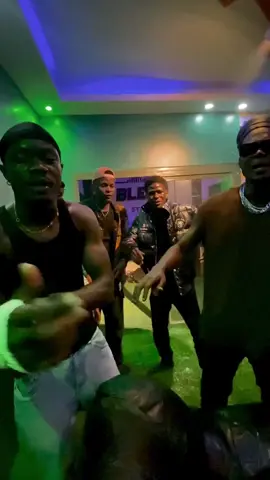 #BLOW at @BLENG STUDIO ft @ZEUS BNM @🦋Cé Lyn @Zax Cheche (YO RAS) @🇺🇬TIMIXIAN D ICON🇯🇲 @Lilly Gold 