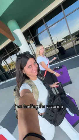 we NEEDED them energy drinks to get us on that flight😩 #fyp #southwest #panamacitybeach #pcb #florida @ash ❤️‍🔥 