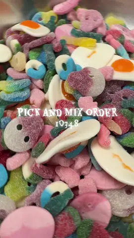 #pickandmix #gummies #viralcandy #gringasrimdips #candy thank you so much for your order 